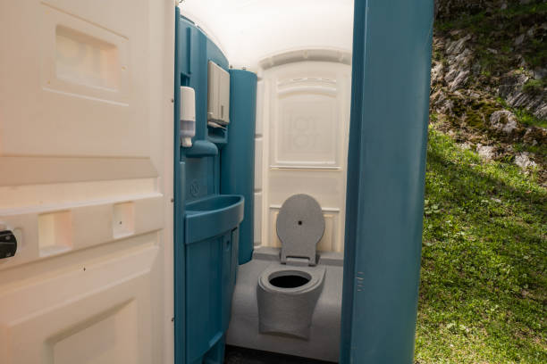 Best Standard Portable Toilet Rental  in West Perrine, FL